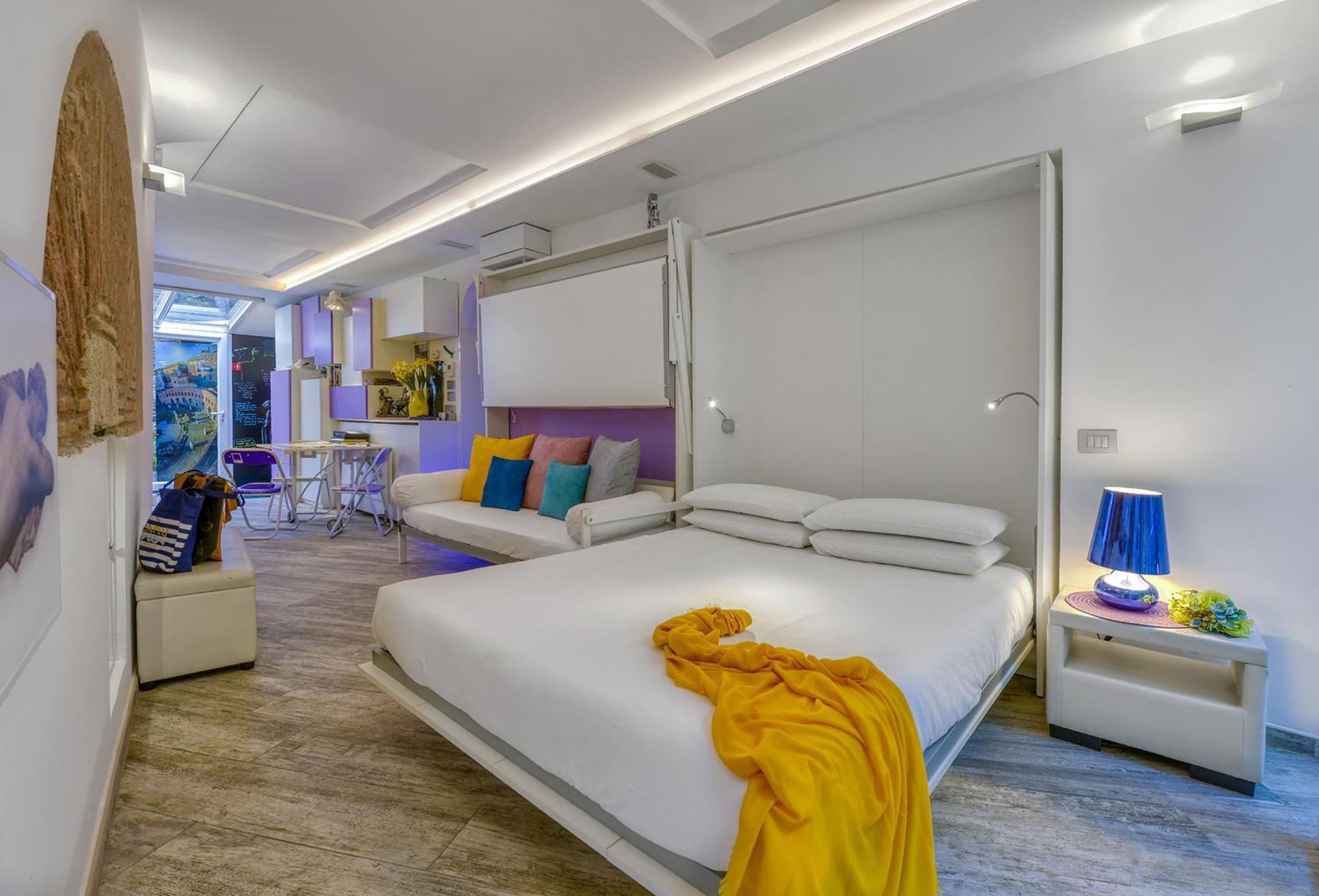 The Trendiest House Just Few Steps From The Colosseum *