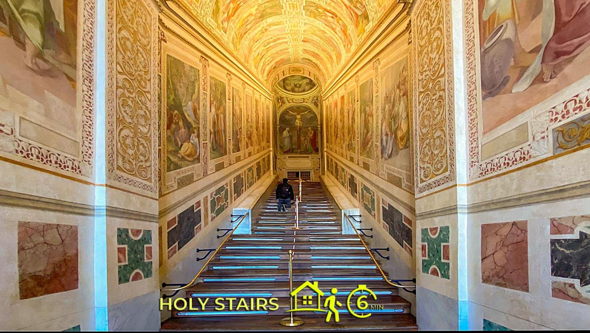 The Trendiest House Just Few Steps From The Colosseum